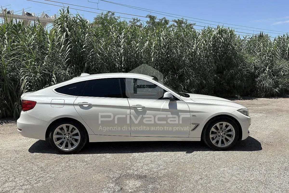 Usata BMW 320 Gran Turismo Efficient Dynamics 184 CV (135 kW) 2014 Bianco Coupé