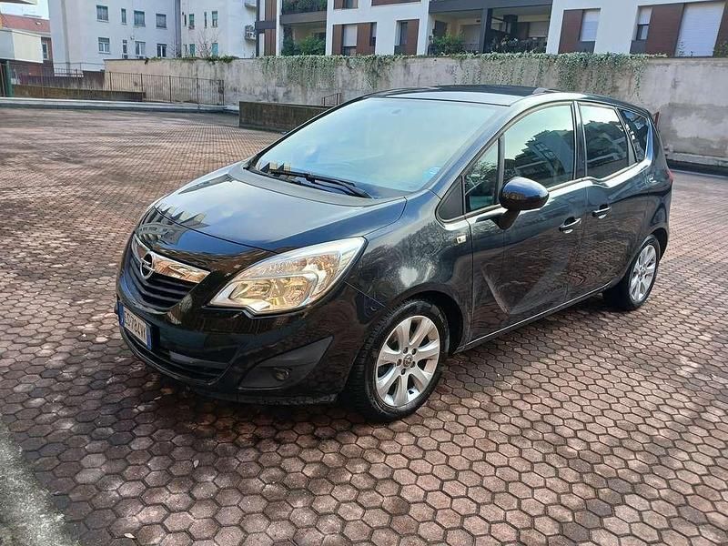 Usata Opel Meriva 120 CV (88 kW) 2013 Nero Monovolume