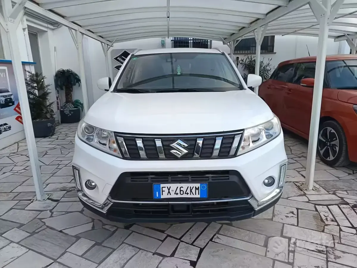 Second-hand Suzuki Vitara Cool 111 CP (81 kW) 2019 Alb SUV