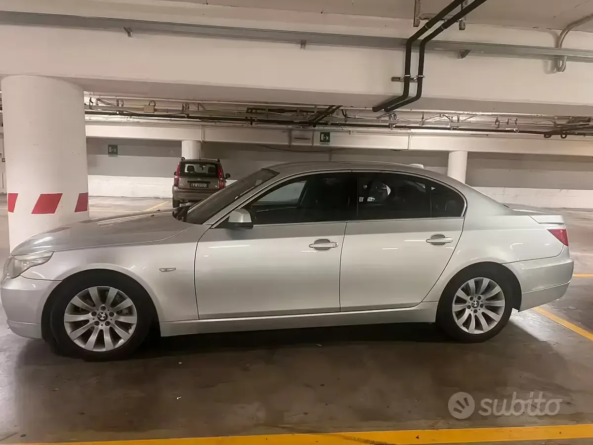 Usata BMW 520 177 CV (130 kW) 2009 Grigio Berlina