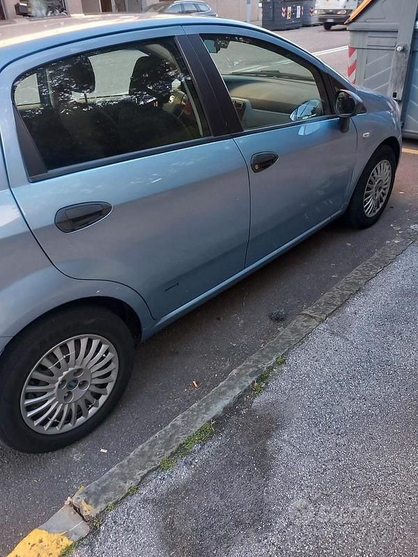 Usata Fiat Grande Punto 2005 Grigio Utilitaria