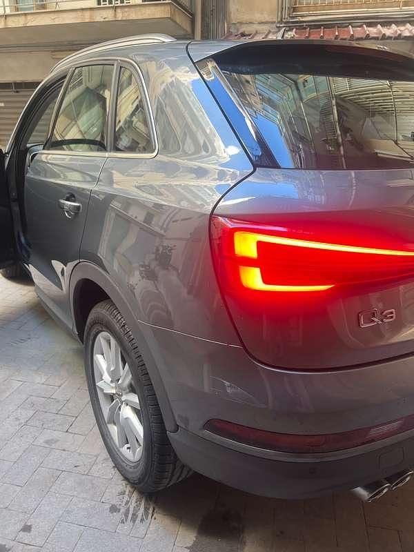 Usata Audi Q3 Business 120 CV (88 kW) 2017 Grigio SUV