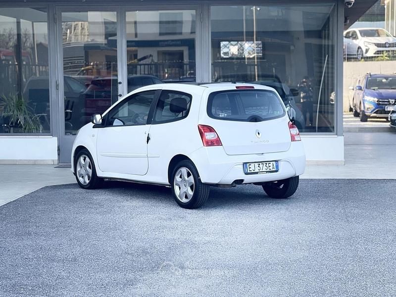 Usata Renault Twingo 75 CV (55 kW) 2011 Bianco Utilitaria