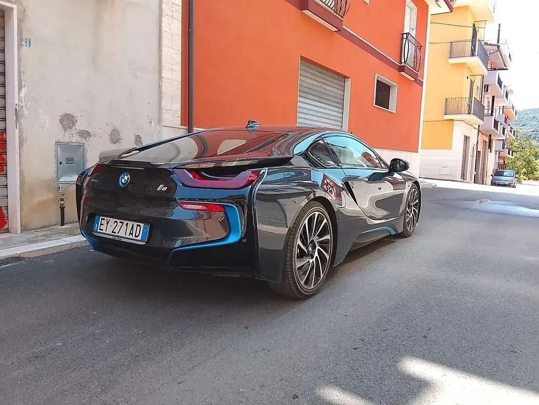 Usata BMW i8 231 CV (169 kW) 2015 Coupé