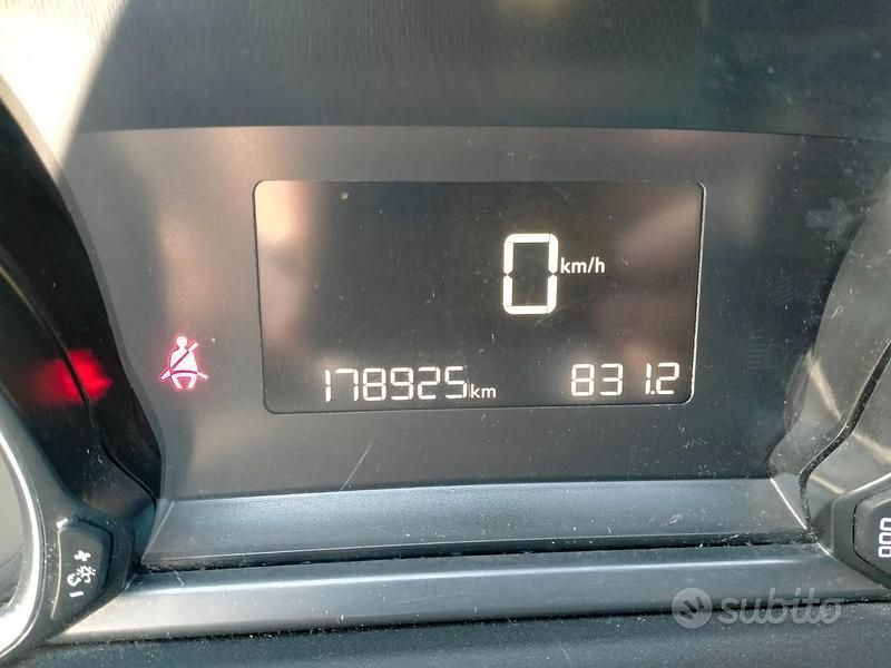 Usata Peugeot 308 SW 120 CV (88 kW) 2017 Grigio Station wagon