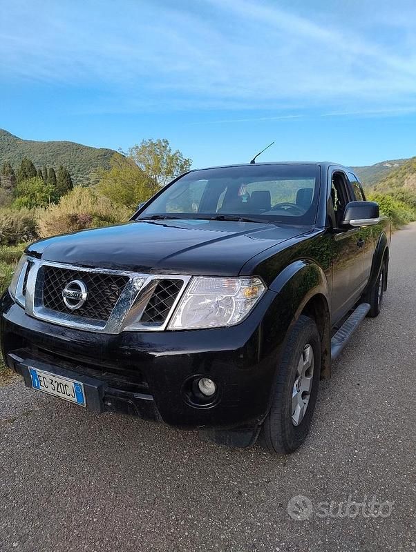 Usata Nissan Navara 190 CV (139 kW) 2010 Pick-up