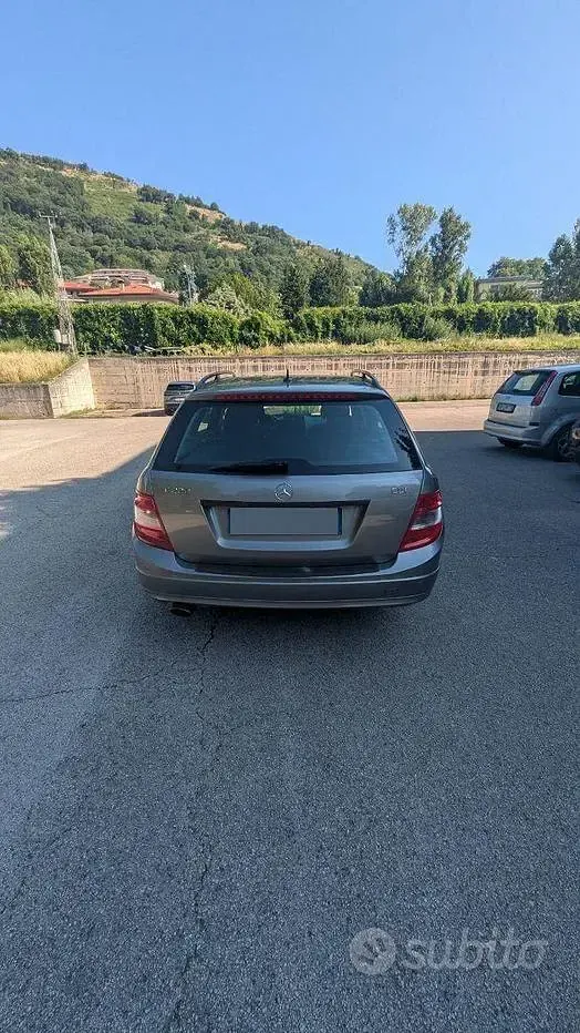 Usata Mercedes C220 170 CV (125 kW) 2008 Grigio Station wagon