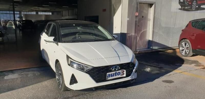 Bianco Usata 2023 Hyundai i20 N Line Due volumi | 18.900 € (Cara) - Immagine 1/3