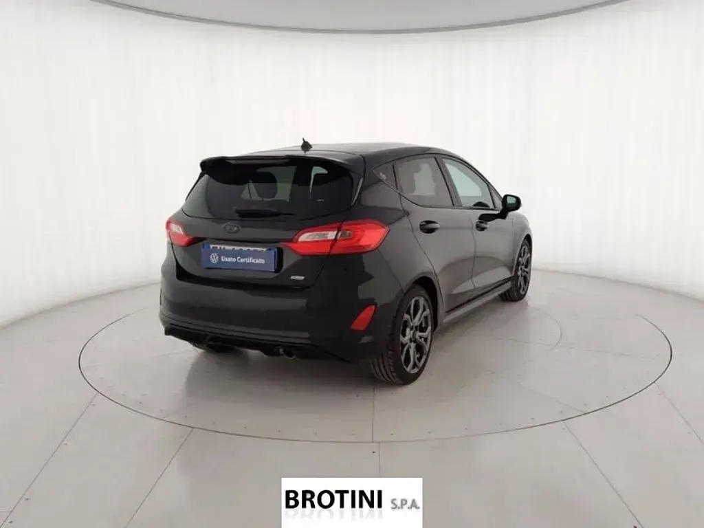 Usata Ford Fiesta ST-Line 86 CV (63 kW) 2018 Nero metallizzato Utilitaria