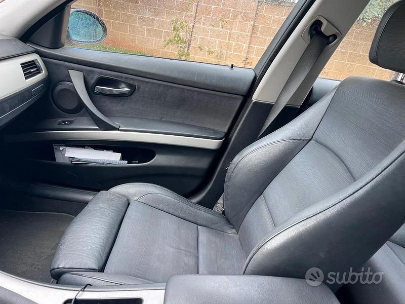 Usata BMW 320 177 CV (130 kW) 2007 Nero Berlina