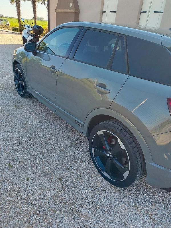 Usata Audi Q2 Black Edition 190 CV (139 kW) 2019 Grigio SUV