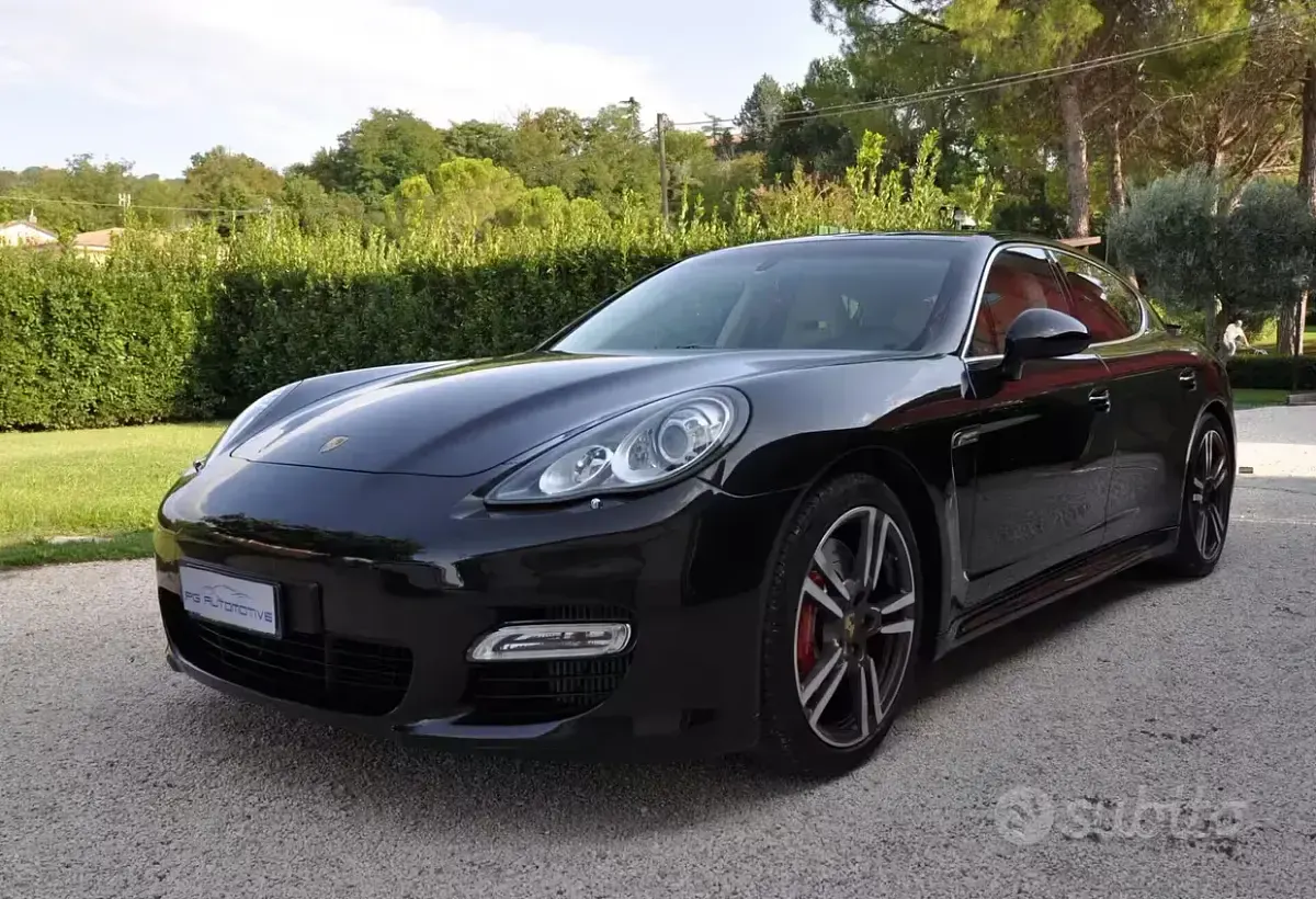 Usata Porsche Panamera Turbo S 550 CV (404 kW) 2011 Nero Utilitaria