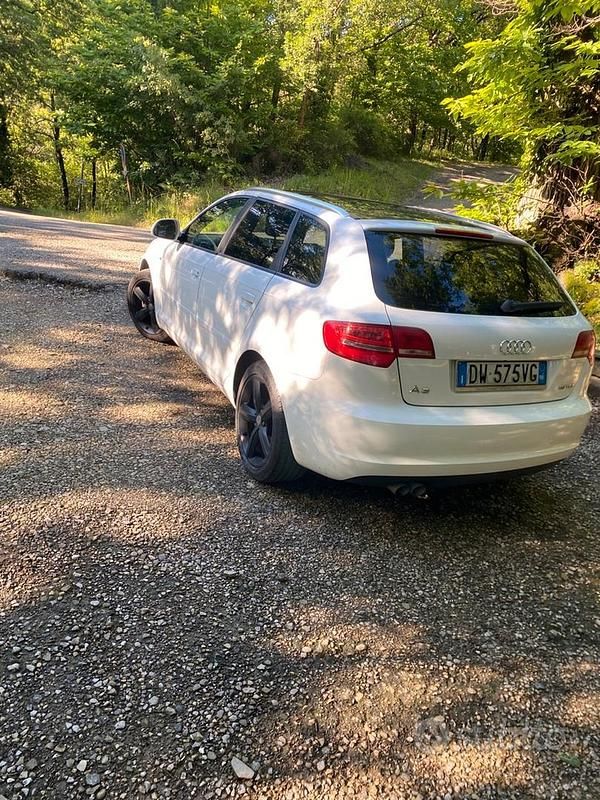 Usata Audi A3 105 CV (77 kW) 2009 Bianco Utilitaria