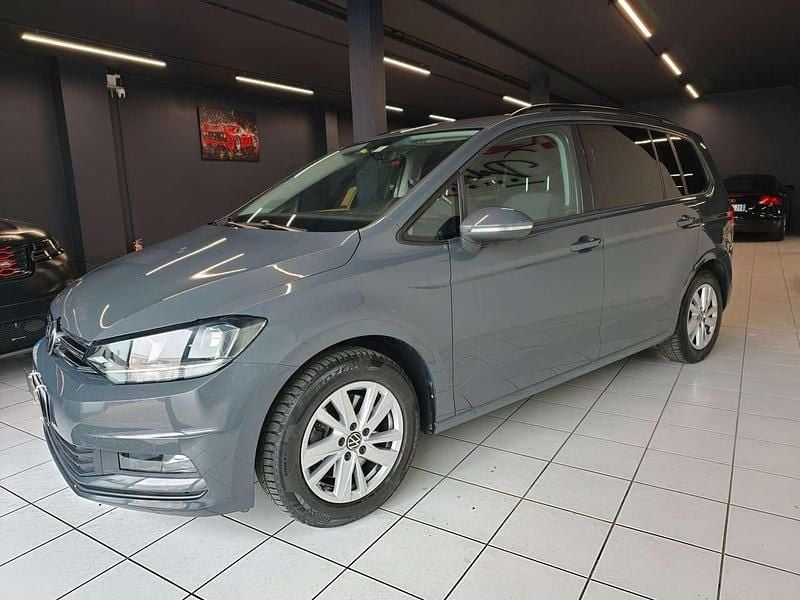 Usata VW Touran Executive 150 CV (110 kW) 2021 Grigio Monovolume