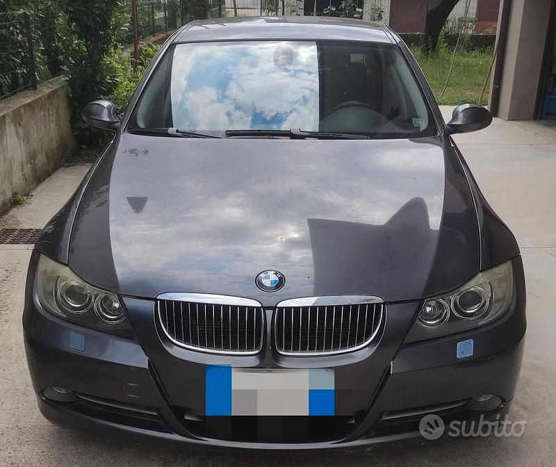 Usata BMW 330 2007 Grigio Berlina