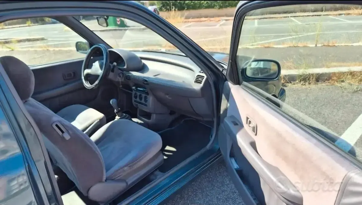 Usata Nissan Micra 60 CV (44 kW) 1993 Verde Utilitaria