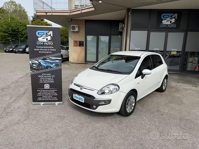 Usata Fiat Punto Evo Active 78 CV (57 kW) 2011 Bianco Utilitaria