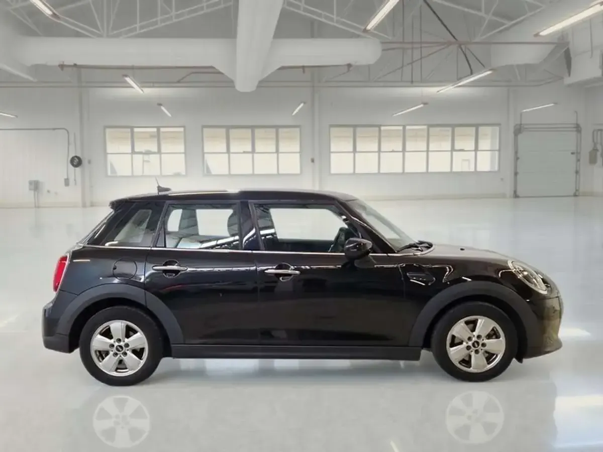 Usata Mini Cooper 136 CV (100 kW) 2022 Nero Utilitaria