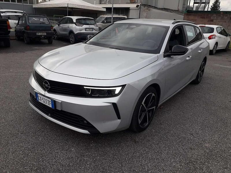 Usata Opel Astra 131 CV (96 kW) 2025 Argento Station wagon