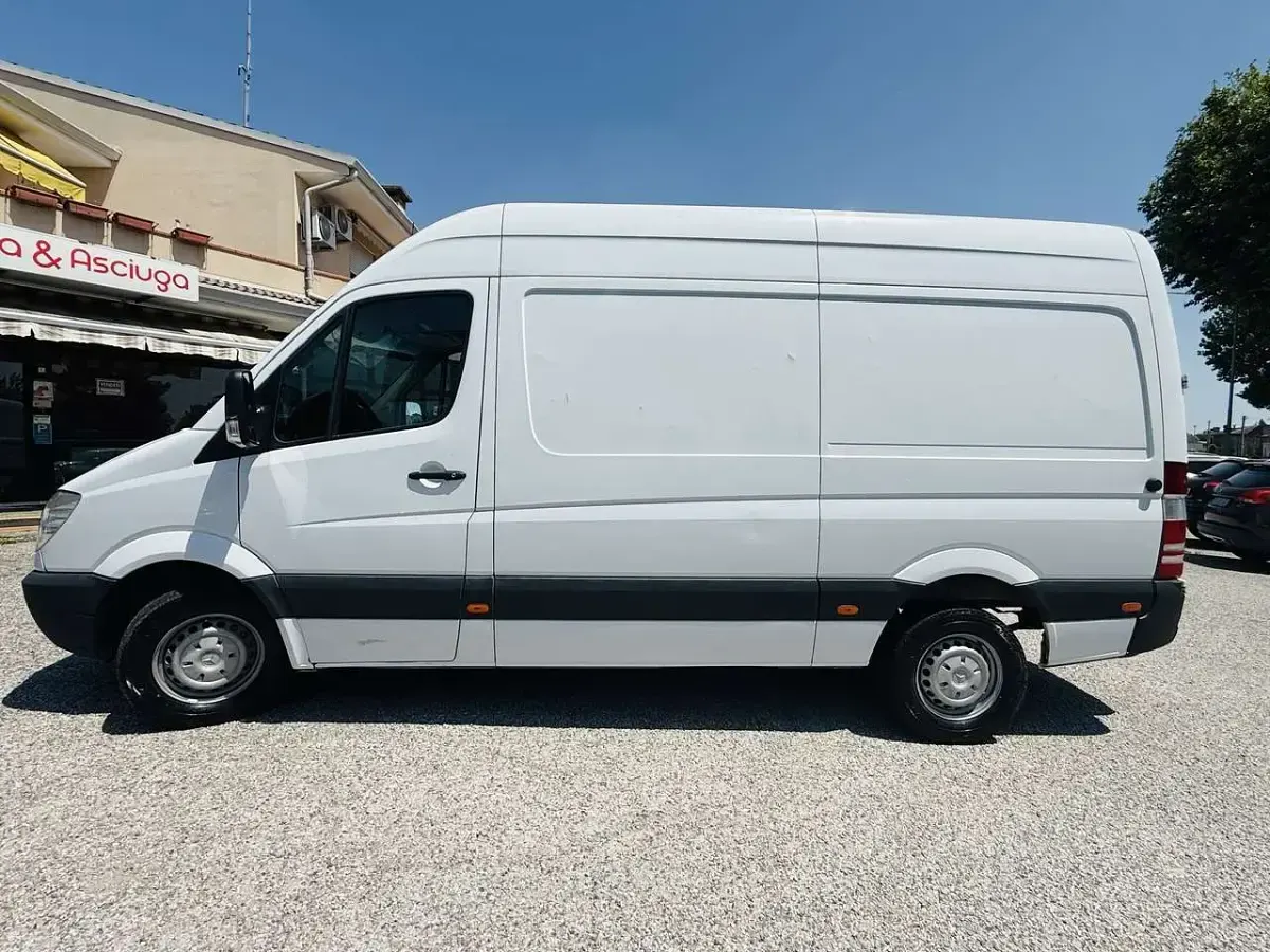 Usata Mercedes Sprinter 129 CV (94 kW) 2011 Bianco Furgone