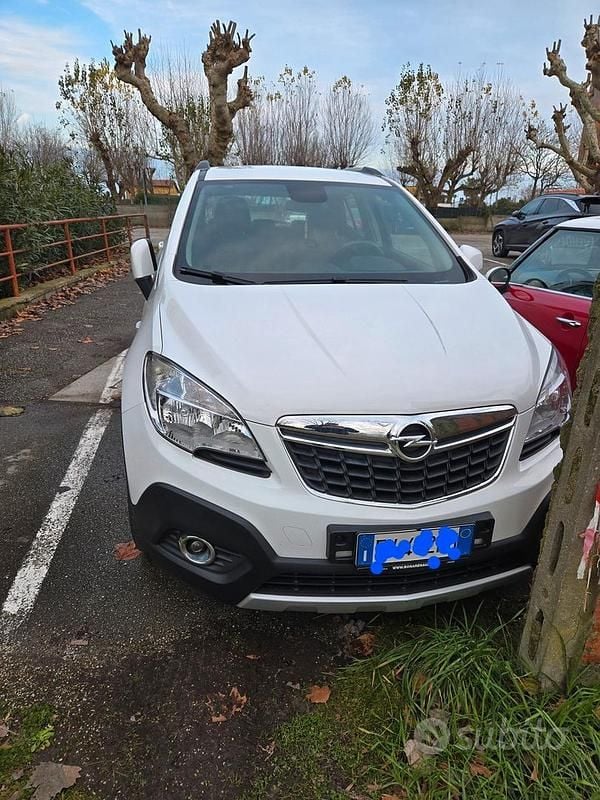 Bianco Usata 2014 Opel Mokka SUV | 9800 € (Buon prezzo) - Immagine 1/4