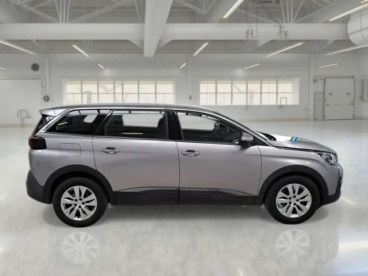 Usata Peugeot 5008 Active 131 CV (96 kW) 2020 Grigio SUV