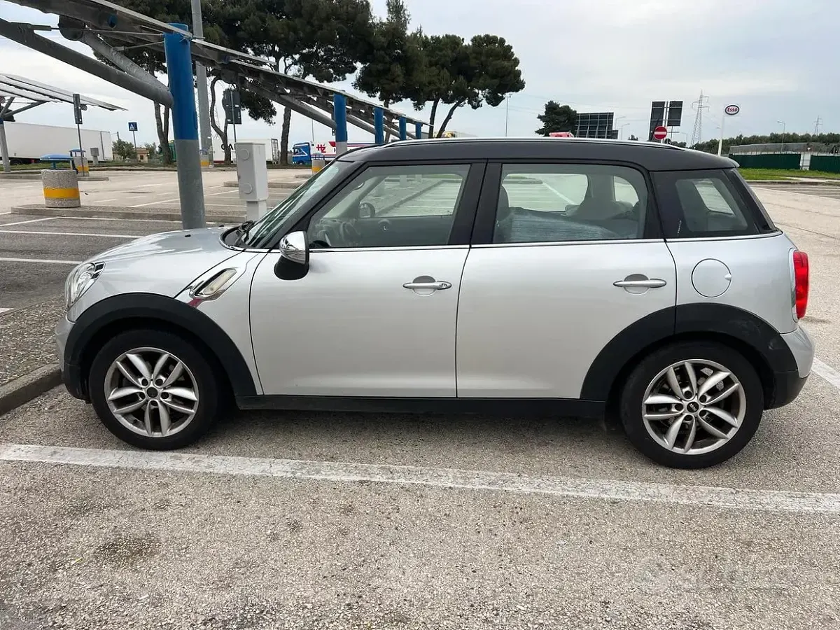 Usata Mini Countryman 143 CV (105 kW) 2012 Grigio SUV