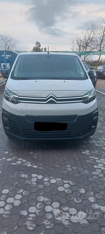 Usata Citroën Jumpy 140 CV (102 kW) 2023 Bianco Monovolume