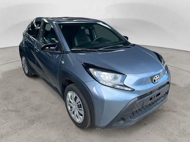 Nuova Toyota Aygo X Active 72 CV (52 kW) 2025 Grigio SUV