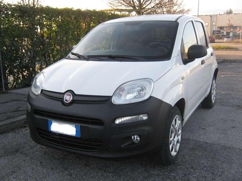 Usata Fiat Panda Pop 86 CV (63 kW) 2016 Bianco Utilitaria