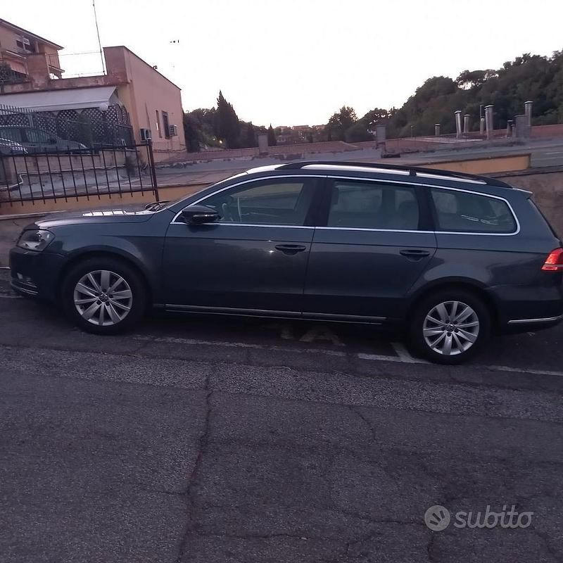 Grigio Usata 2011 VW Passat Station wagon | 5700 € (Buon prezzo) - Immagine 1/4