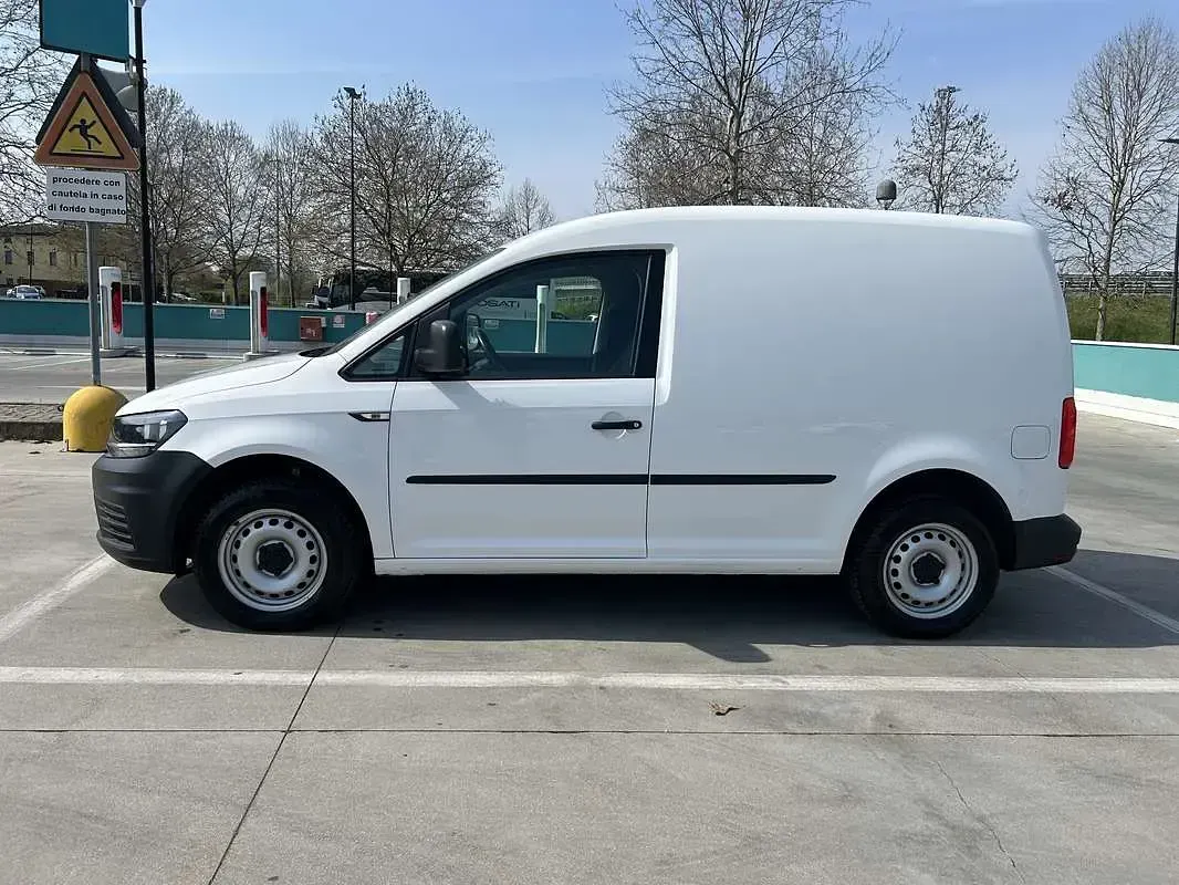Usata VW Caddy 110 CV (80 kW) 2019 Bianco Monovolume