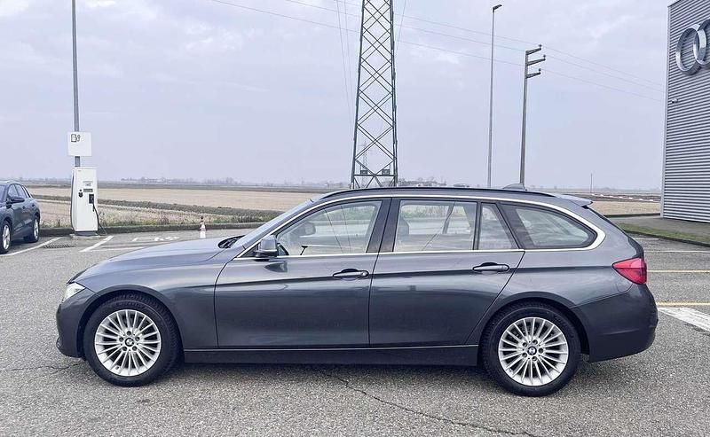 Usata BMW 316 Luxury Line 116 CV (85 kW) 2019 Grigio Station wagon