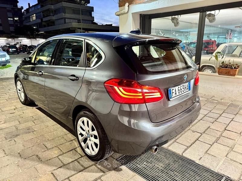 Usata BMW 216 Active Tourer Luxury Line 2015 Grigio Monovolume
