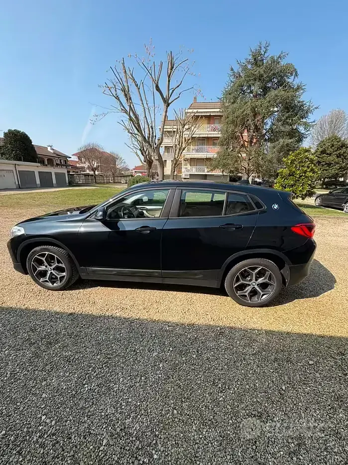 Usata BMW X2 150 CV (110 kW) 2019 Nero SUV