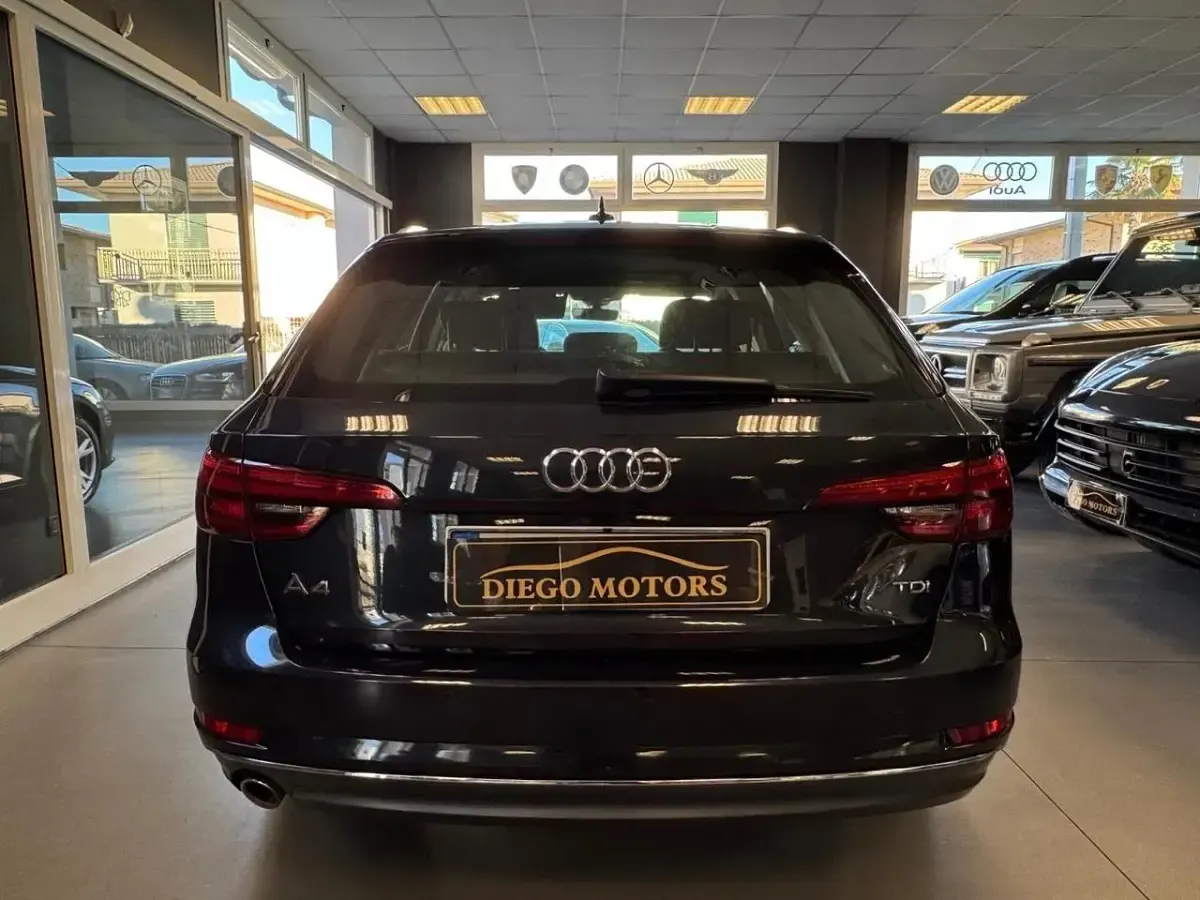 Usata Audi A4 Sport 150 CV (110 kW) 2016 Blu Station wagon
