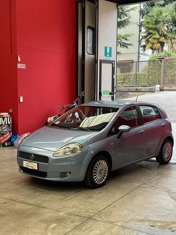 Usata Fiat Grande Punto Active 2007 Blu Utilitaria