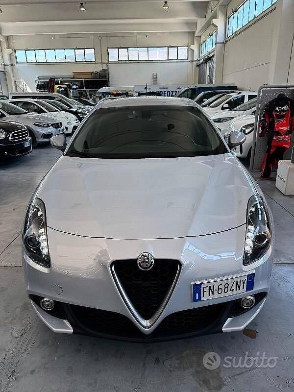 Usata Alfa Romeo Giulietta Business 120 CV (88 kW) 2016 Utilitaria