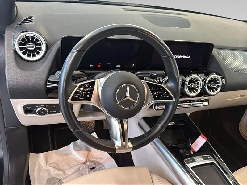 Usata Mercedes B250e Progressive 218 CV (160 kW) 2023 Nero Utilitaria
