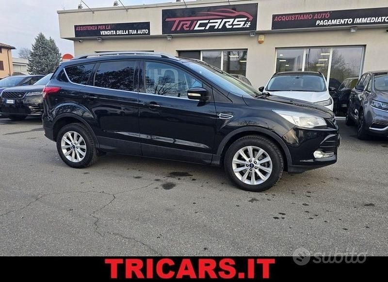 Nero Usata 2015 Ford Kuga Titanium SUV | 7490 € (Super prezzo) - Immagine 1/4