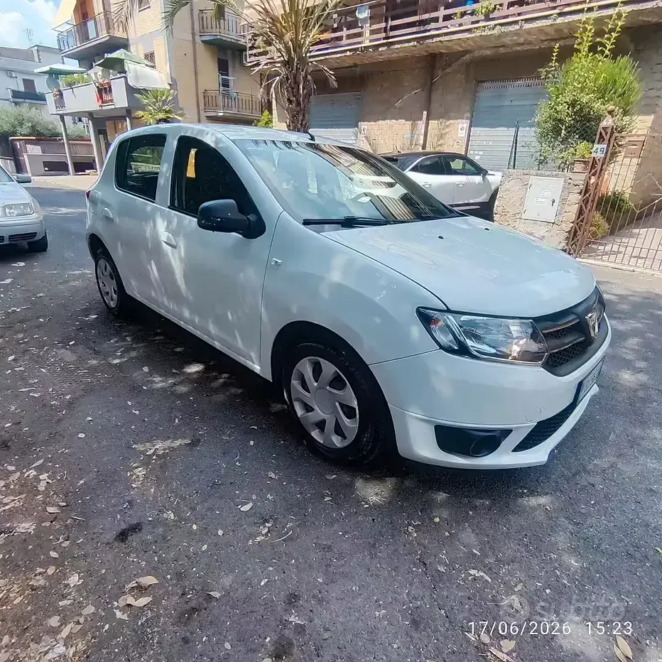 Usata Dacia Sandero Prestige 90 CV (66 kW) 2016 Bianco Berlina