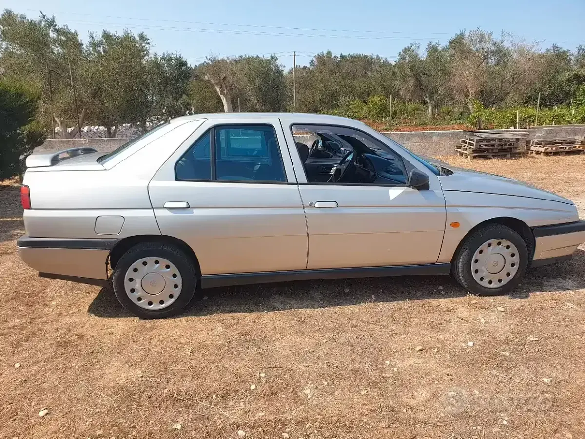 Usata Alfa Romeo 155 90 CV (66 kW) 1996 Berlina