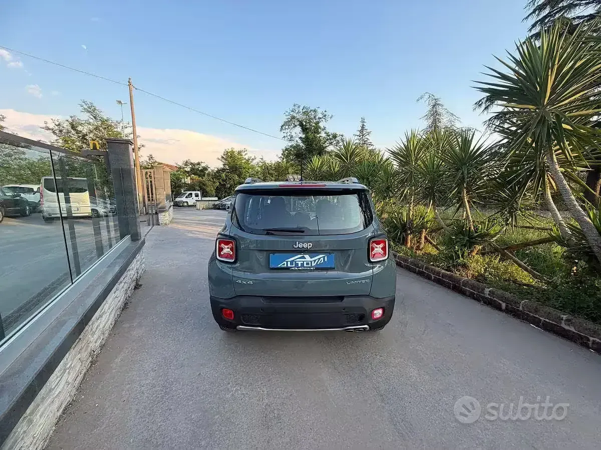 Usata Jeep Renegade Limited 140 CV (102 kW) 2018 SUV