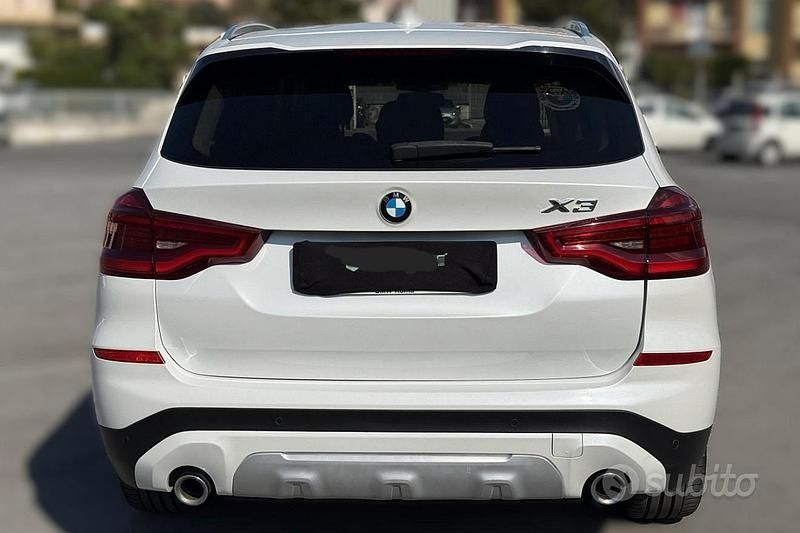 Usata BMW X3 Efficient Dynamics 190 CV (139 kW) 2018 Bianco SUV