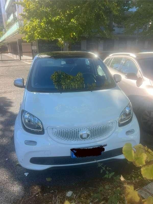Usata Smart ForFour Passion 71 CV (52 kW) 2017 Bianco Utilitaria