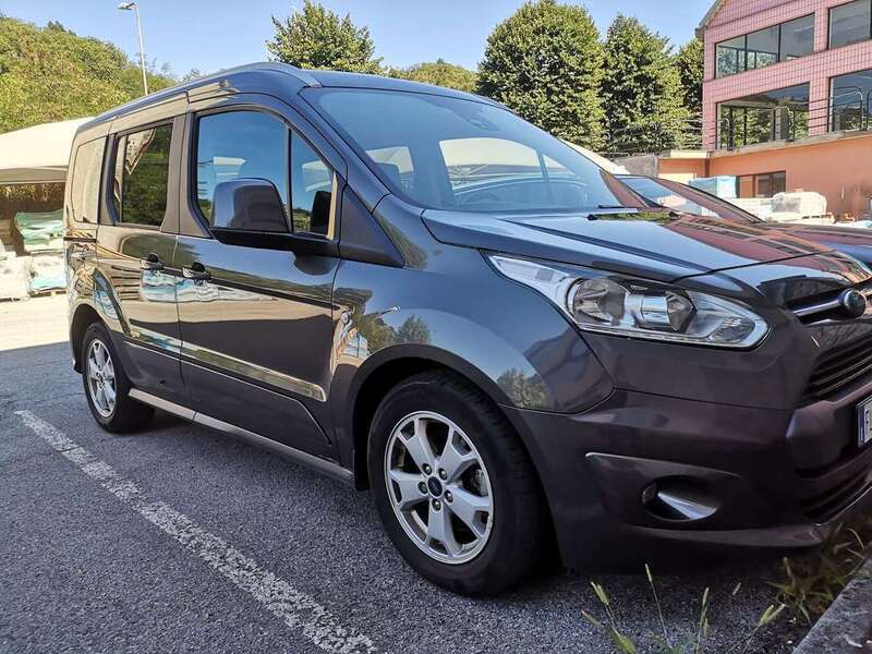 Usato 2017 Ford Tourneo Connect 1.5 Diesel 125 CV (14.800 €)