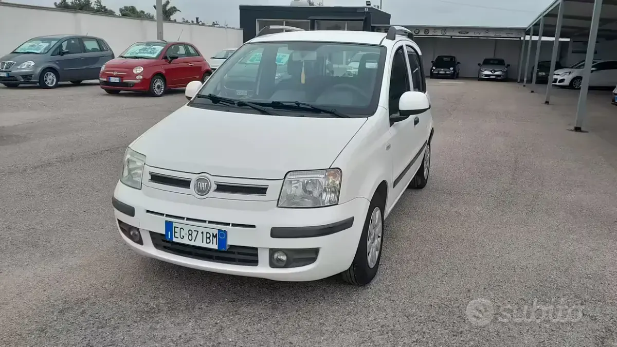Usata Fiat Panda Dynamic 69 CV (50 kW) 2011 Bianco Utilitaria