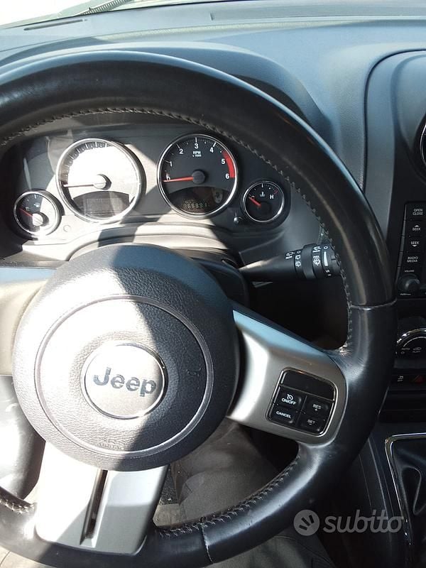 Usata Jeep Compass 163 CV (119 kW) 2012 Bianco SUV