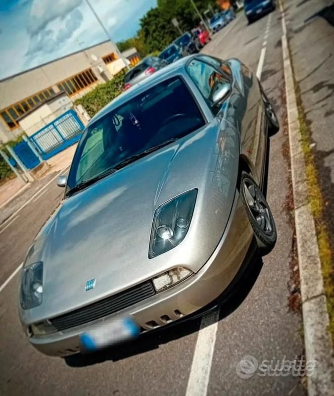 Grigio Usata 1999 Fiat Coupé Coupé | 2900 € (Super prezzo) - Immagine 1/4
