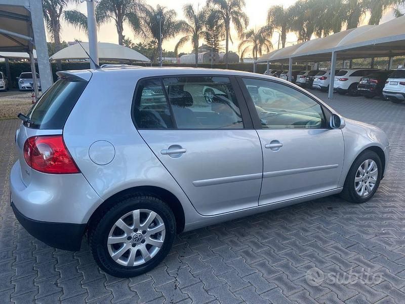 Usata VW Golf IV Sportline 104 CV (76 kW) 2006 Grigio Berlina